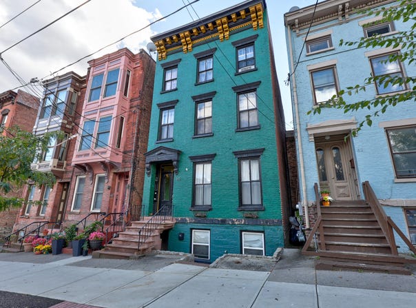 60 Clinton Avenue, Albany, NY 12210