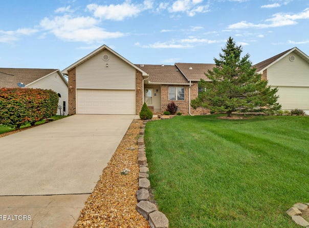 162 Woodgate Drive, Crossville, TN 38571