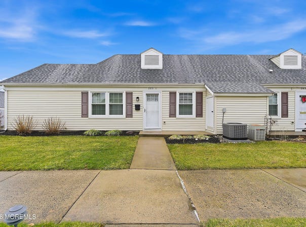 205C Madison Lane, Monroe, NJ 08831