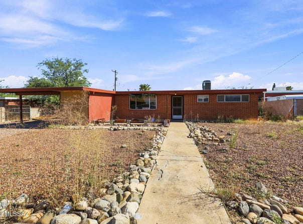 7125 E 29th Street, Tucson, AZ 85710