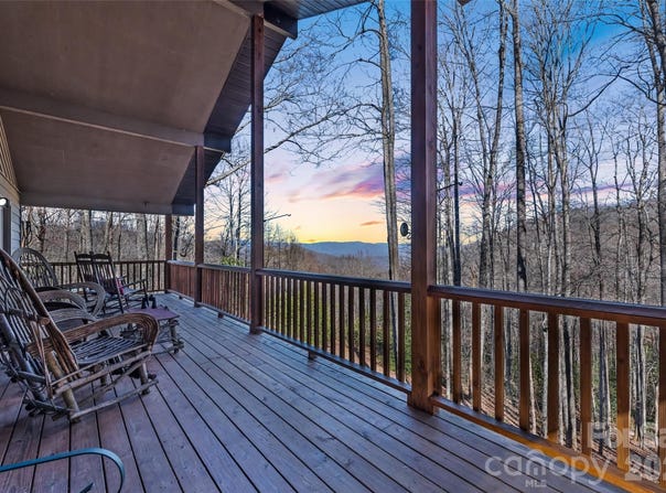 831 Forest Run Road, Whittier, NC 28789