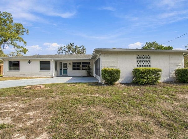 7400 HIAWATHA Parkway, SPRING HILL, FL 34606
