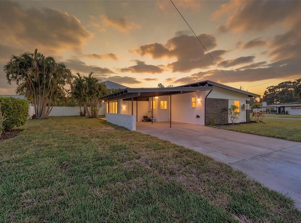 63 PALM Boulevard, DUNEDIN, FL 34698