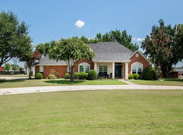 100 Durning Road, Van Alstyne, TX 75495
