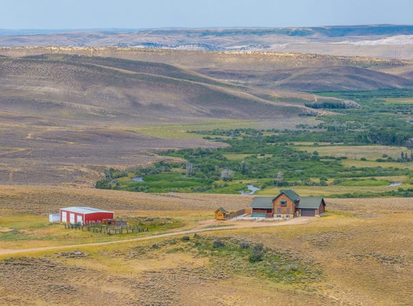 1298 Waterfall Rd, Kemmerer, WY 83101