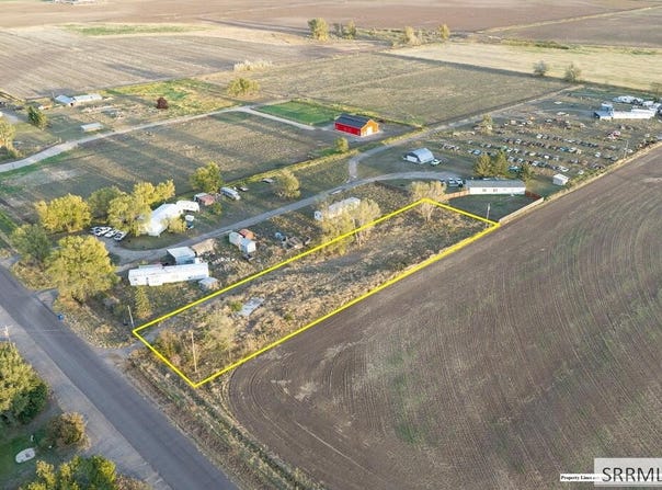 2532 E 300 N, St Anthony, ID 83445