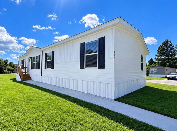 659 Reindeer Circle, Midway Park, NC 28544