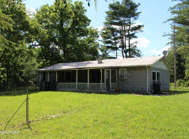 704 Annadell Rd, Lancing, TN 37770