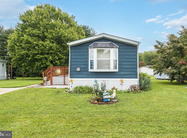 8 BRISTOL Way, LEWES, DE 19958