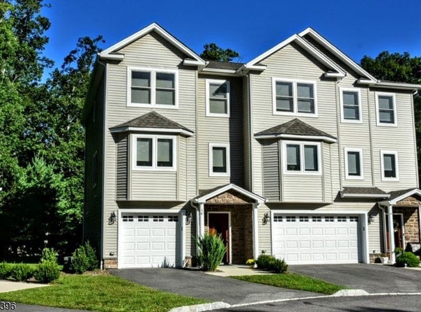 10 Stanley Way, Wanaque Boro, NJ 07465-1315