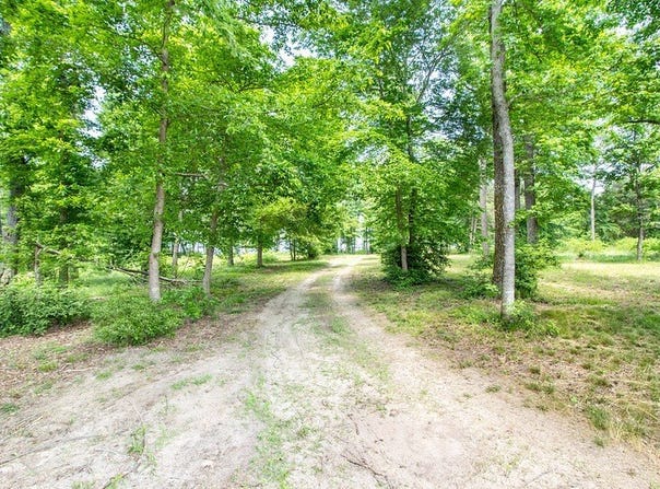 3126 Shadow Pine Drive, Larue, TX 75770