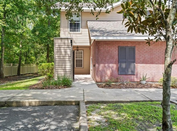 1215 NW 55th St, Gainesville, FL 32605