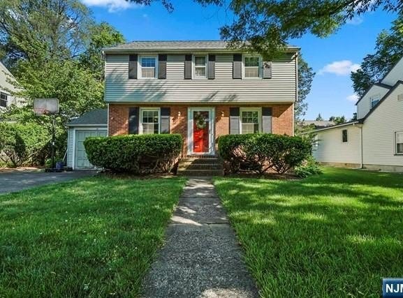 14 Ramsey Terrace, Fair Lawn, NJ 07410