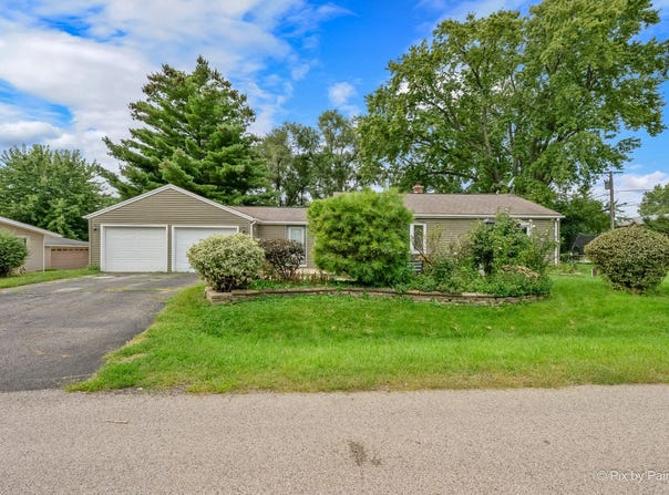 6301 Robert Road, Cary, IL 60013