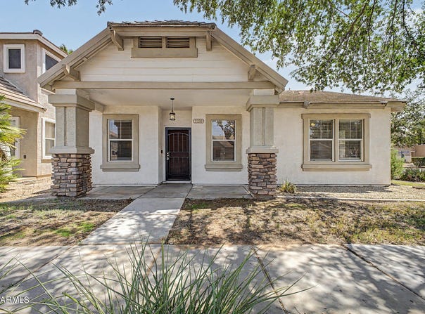 2259 S BARRINGTON, Mesa, AZ 85209