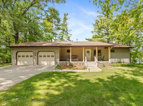 730 W Evergreen Road, Sidney, MI 48885