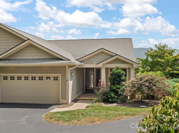 18 Champion Court, Waynesville, NC 28786
