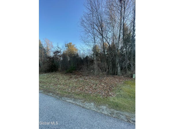 L2.1 Landon Drive, Gloversville, NY 12078