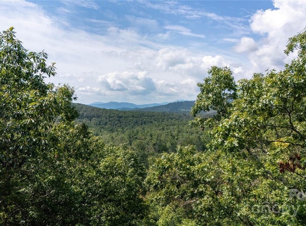 Humpback Mountain Road, Spruce Pine, NC 28777