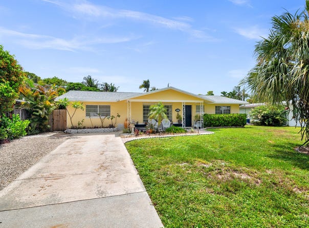 414 Pittsburgh Drive, Jupiter, FL 33458