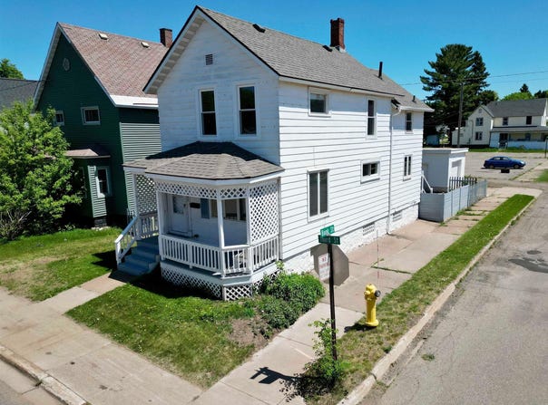 200 N THIRD STREET, ISHPEMING, MI 49849
