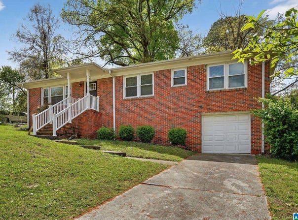 501 27TH AVENUE, CENTER POINT, AL 35215