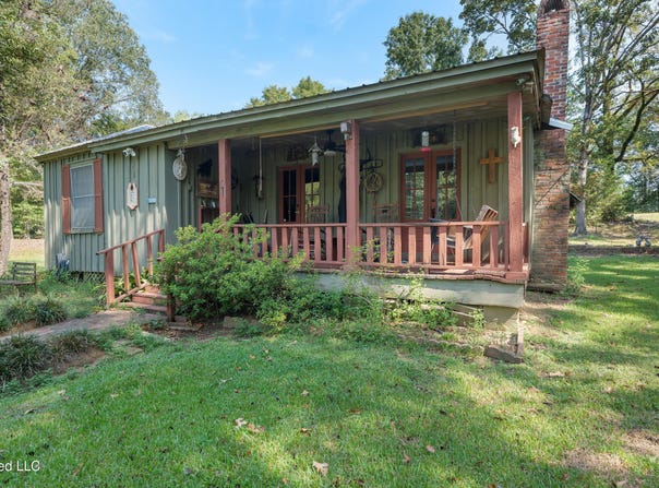 1236 Jack Johnson Road, Terry, MS 39170