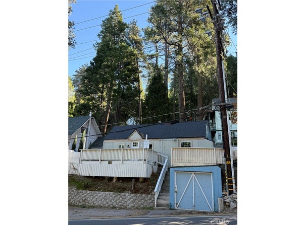 23489 Lake, Crestline, CA 92325