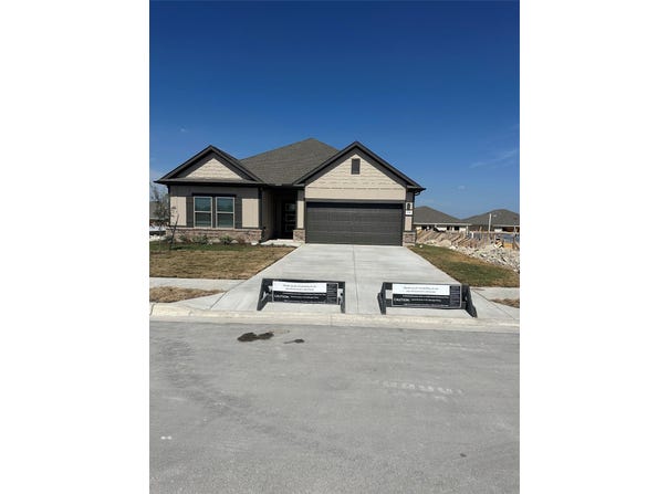 132 Wind Hill, Jarrell, TX 76537