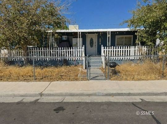 300 W Moyer St, Ridgecrest, CA 93555