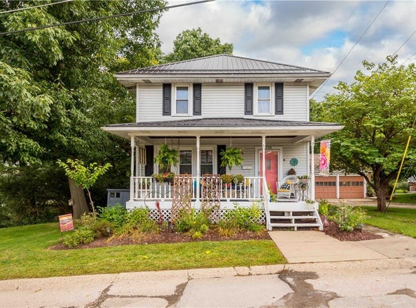106 Arnold Ave, Houston, PA 15342