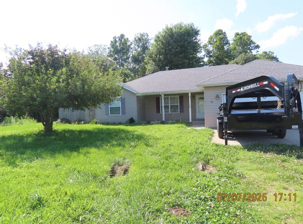42 Sunnybrook Circle, Fair Grove, MO 65648