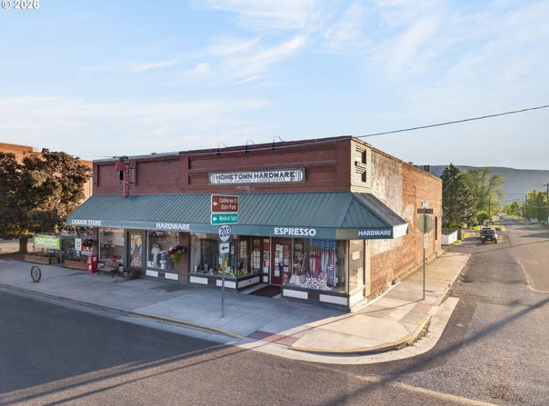 206 S MAIN St, Union, OR 97883
