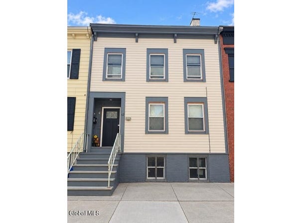 42 Spring Street, Albany, NY 12210