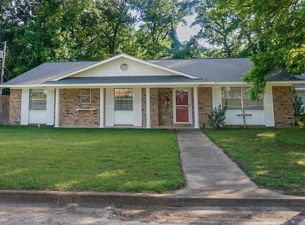 111 Valley Lane, CROCKETT, TX 75835