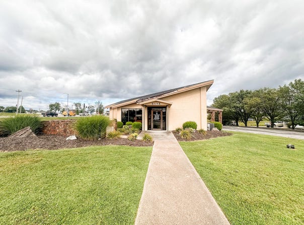1107 Springfield Road, Ava, MO 65608