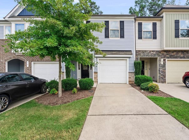12 E Willow Trace Way, Clayton, NC 27527