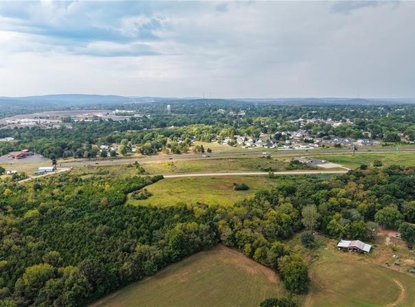 6300 Eastern Outer Road, Desloge, MO 63601