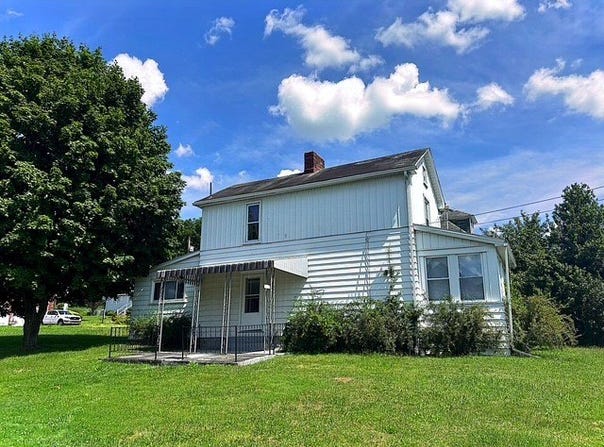638 Painter Street, Everson, PA 15631