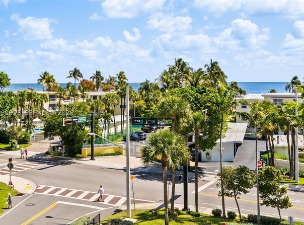 1401 S Ocean Blvd, Pompano Beach, FL 33062