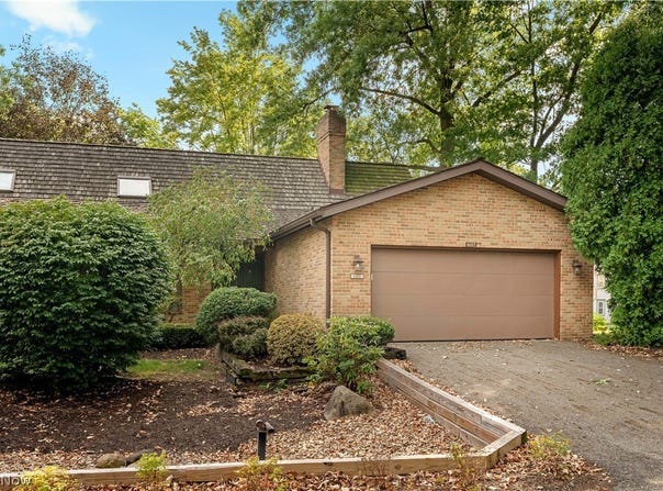 6107 Cedar Lane NW, Canton, OH 44708