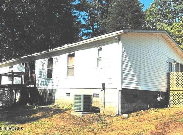 1648 Dutch Valley Rd, Clinton, TN 37716