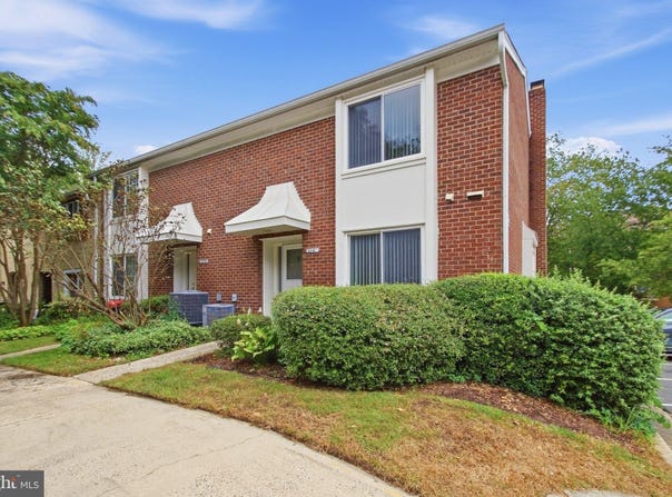 3861 PERSIMMON Circle, FAIRFAX, VA 22031