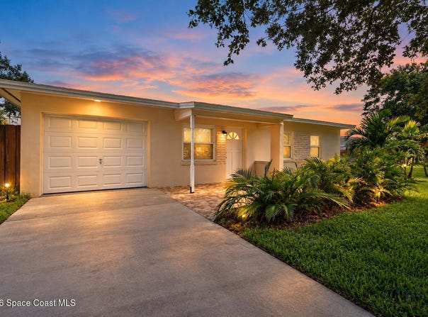 620 Lund Circle, Melbourne, FL 32901