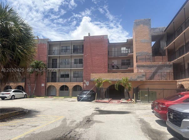 6620 W 2nd Ct, Hialeah, FL 33012