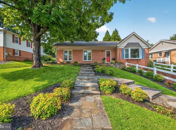1602 LEMONTREE Lane, SILVER SPRING, MD 20904