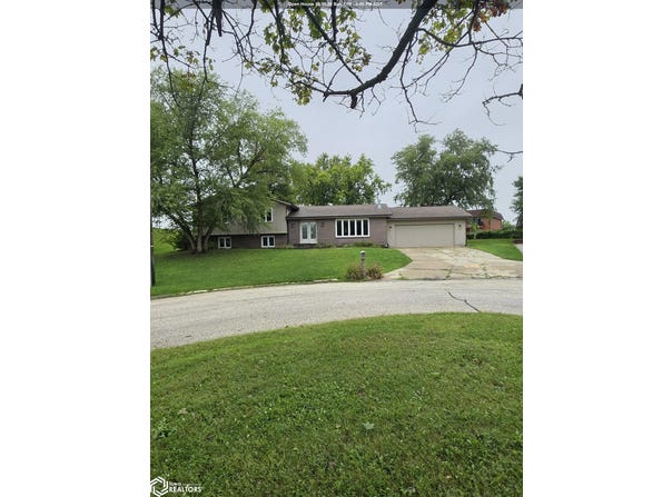 101 E 21st Street, Atlantic, IA 50022