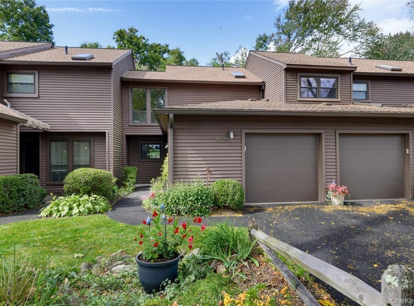 113 Woods Brooke Circle, Ossining, NY 10562