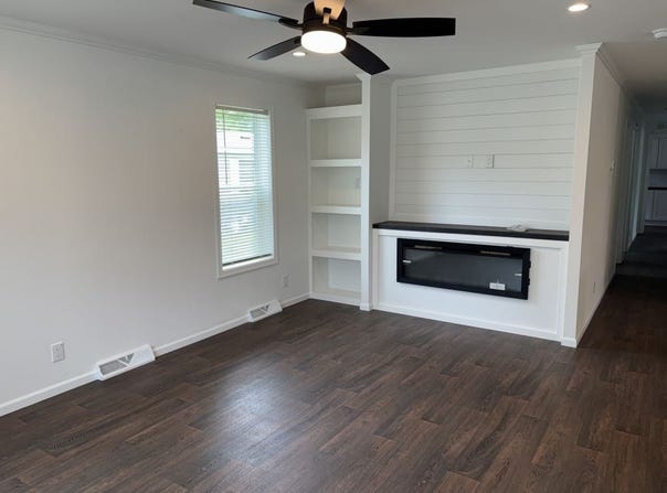 352 Cimarron, Lake Elmo, MN 55042