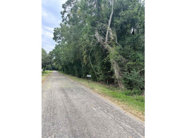 Rollins Dr, Vidor, TX 77662
